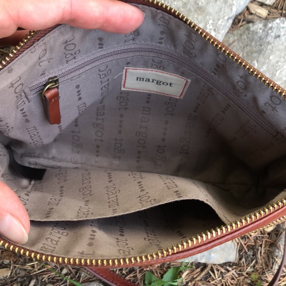 Margot Leather Crossbody-Brown-10x8-Multi Compartment-Zip Top Closure-GUC - Picture 11 of 17